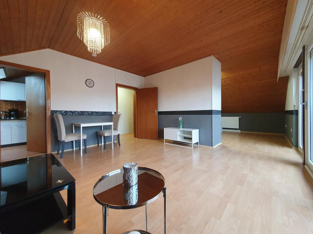 Wohnung Mit Ausblick In Tauberbischofsheim Buitenkant foto